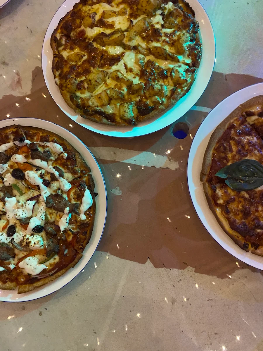 Highlights, George's Pizza Wine Bar