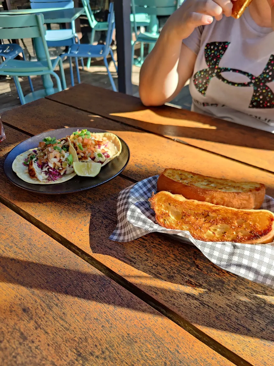 Highlights, Saltwater Bar & Bistro
