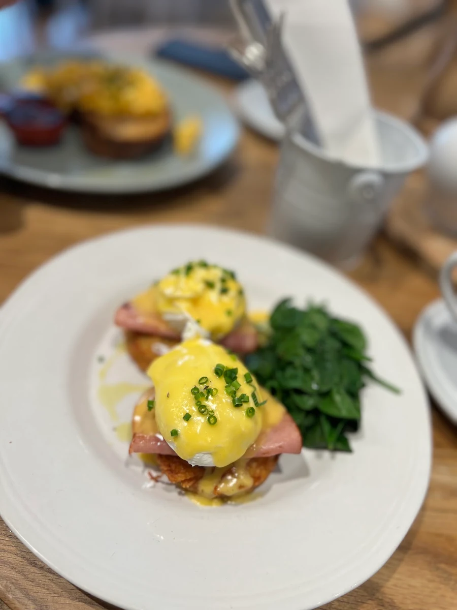 Twisted Eggs Benedict