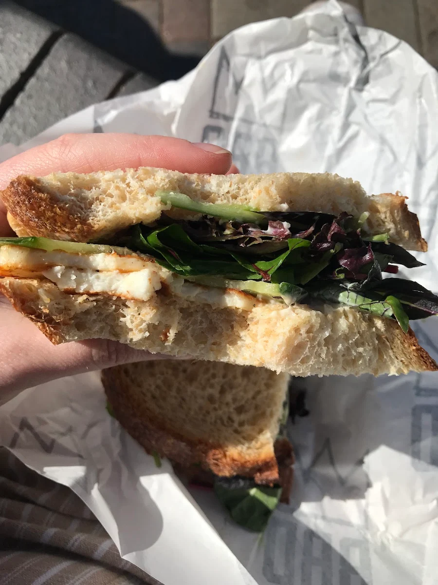Highlights, Brooklyn Bridge Deli