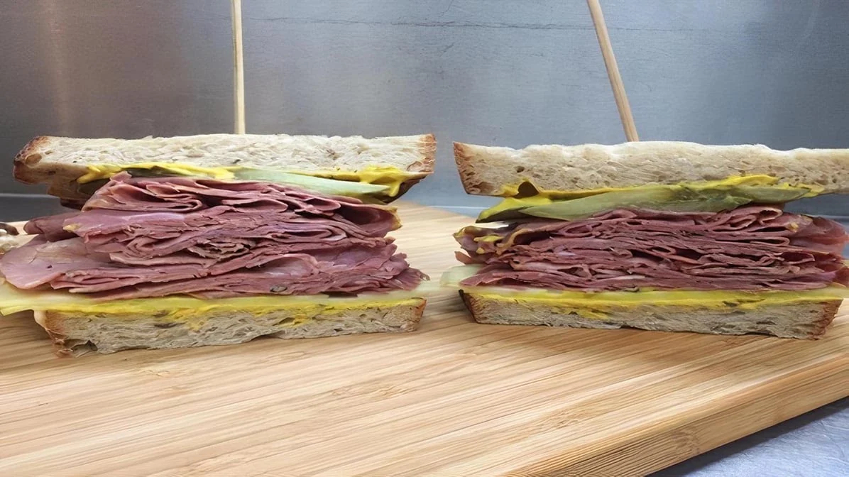 Highlights, Brooklyn Bridge Deli