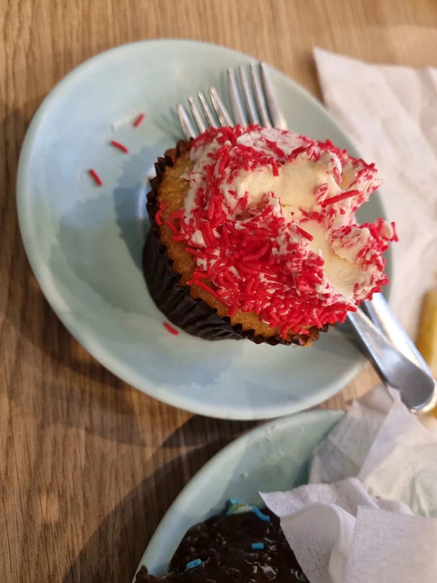 Cupcake, The Coffee Club - Karingal Hub
