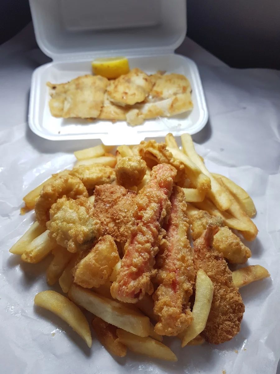 Highlights, AJ's Fish & Chips