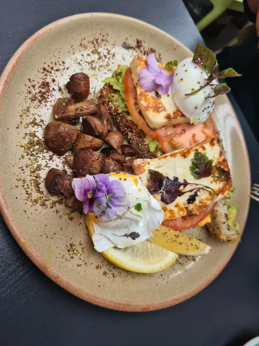 Highlights, 2 Doors Down Gladesville