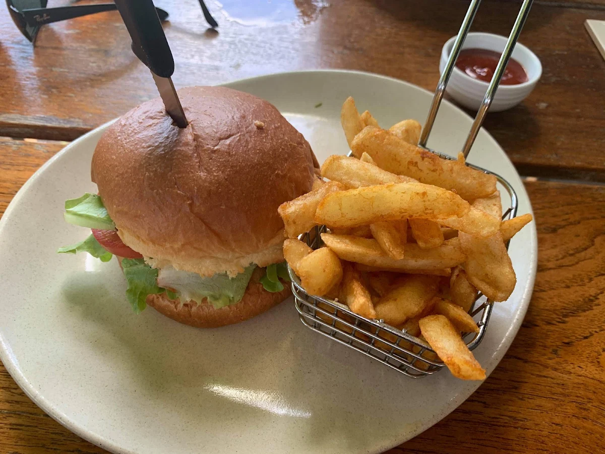 Beef Burger, The Windmill Bargara