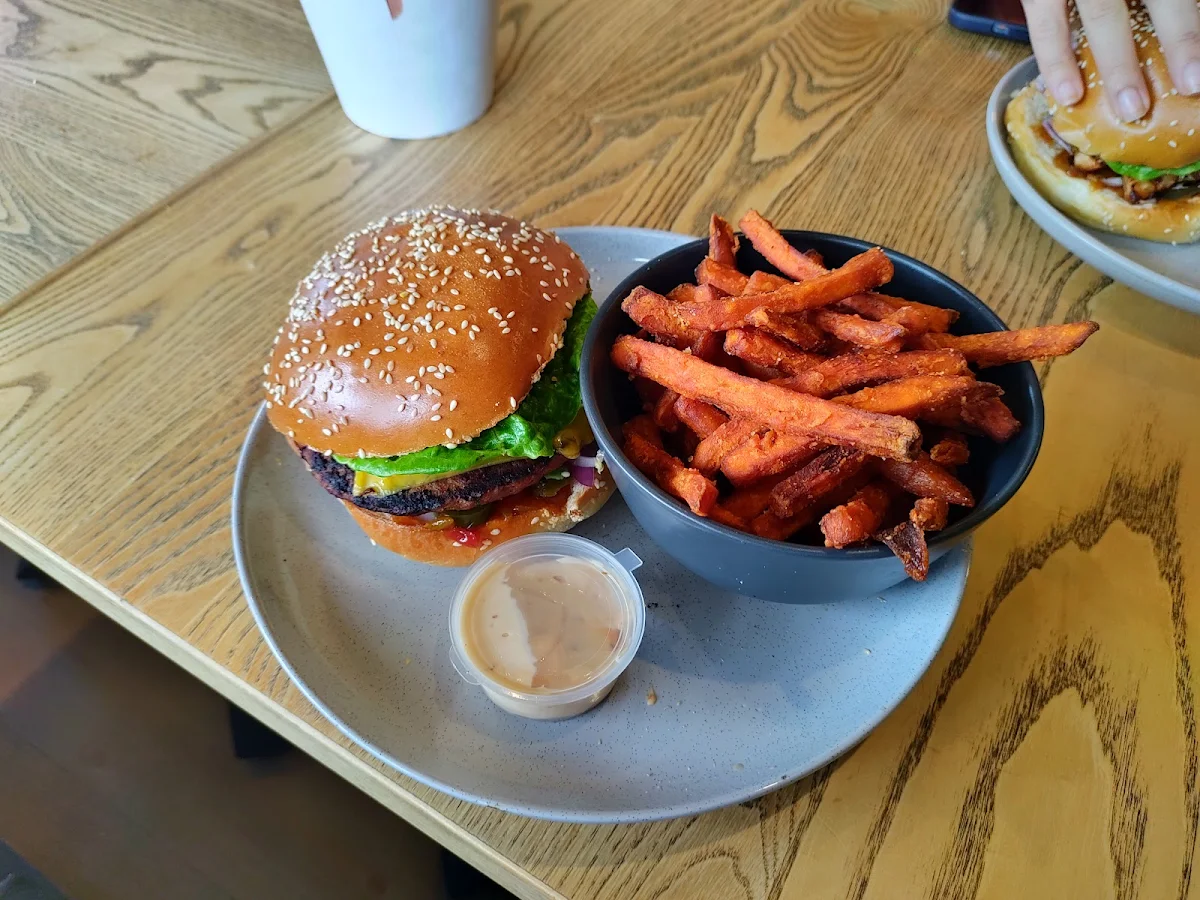 Burger with Sweet Potato Chips
