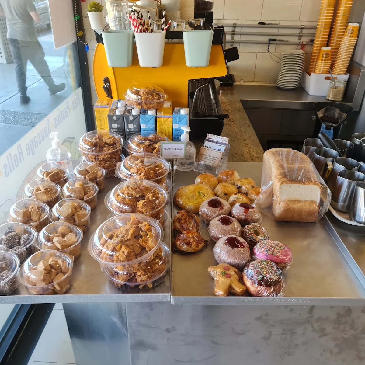 Highlights, Longbeach Bakery