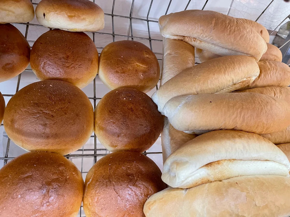 Highlights, Longbeach Bakery