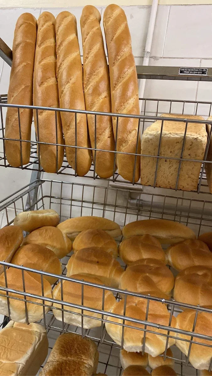 Highlights, Longbeach Bakery