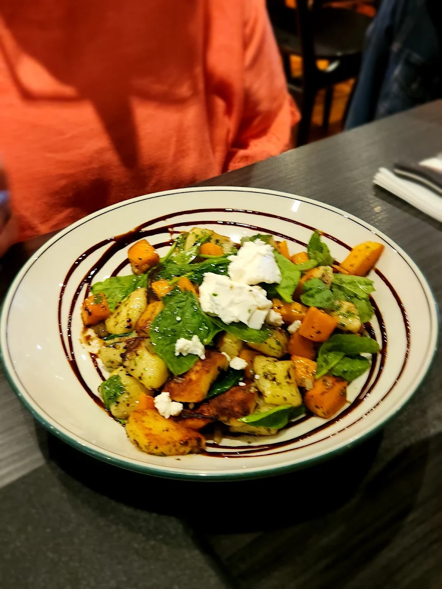 Rocket Salad, Hugo Dining Restaurant Essendon
