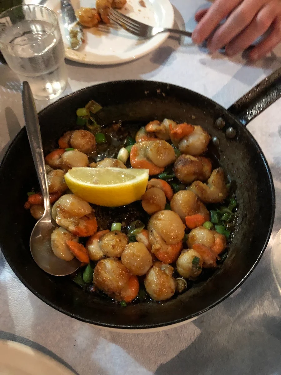 Veggies, Jim's Greek Tavern