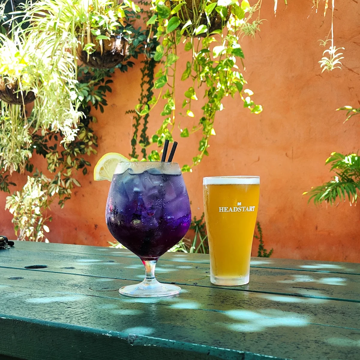 Highlights, Silversands Tavern