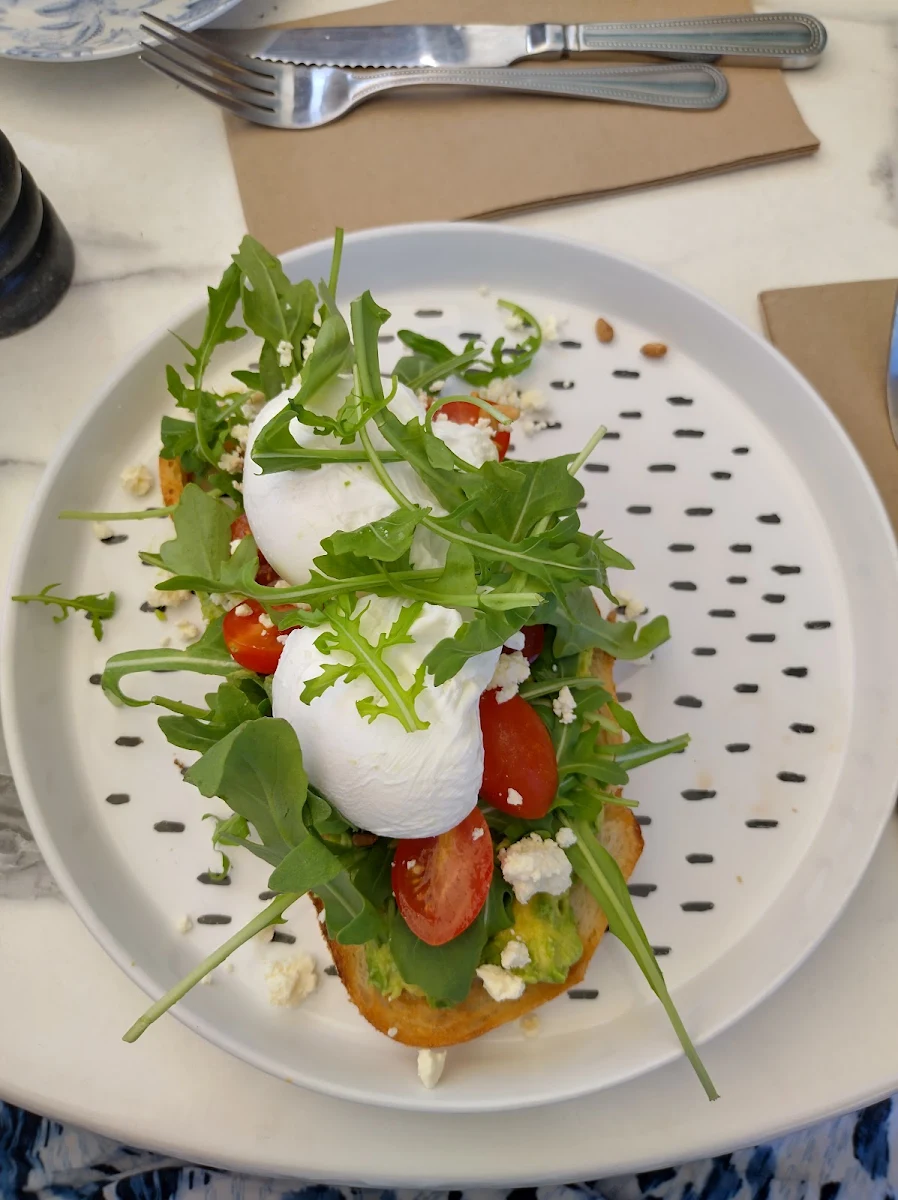 Bogota Smashed Avo