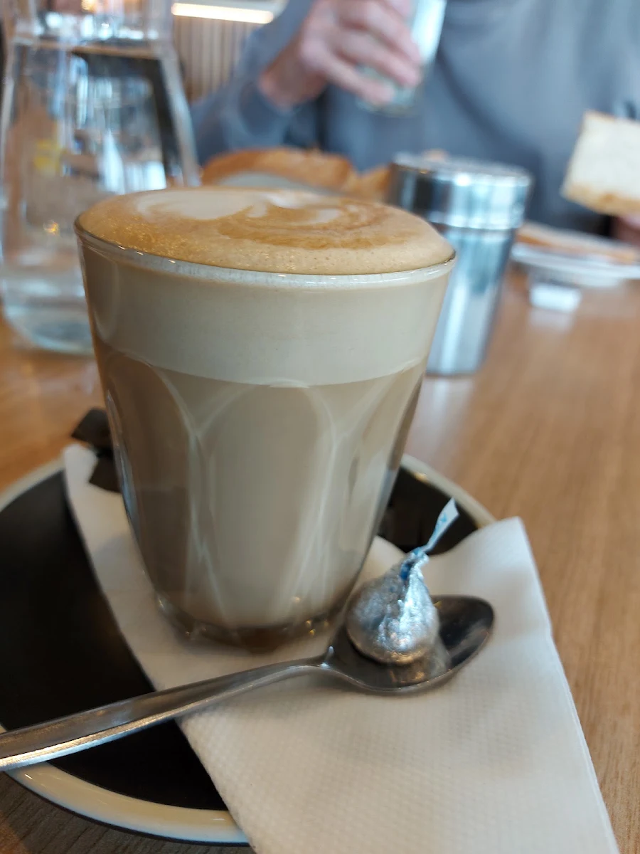 Cafe Latte, Fasta Pasta