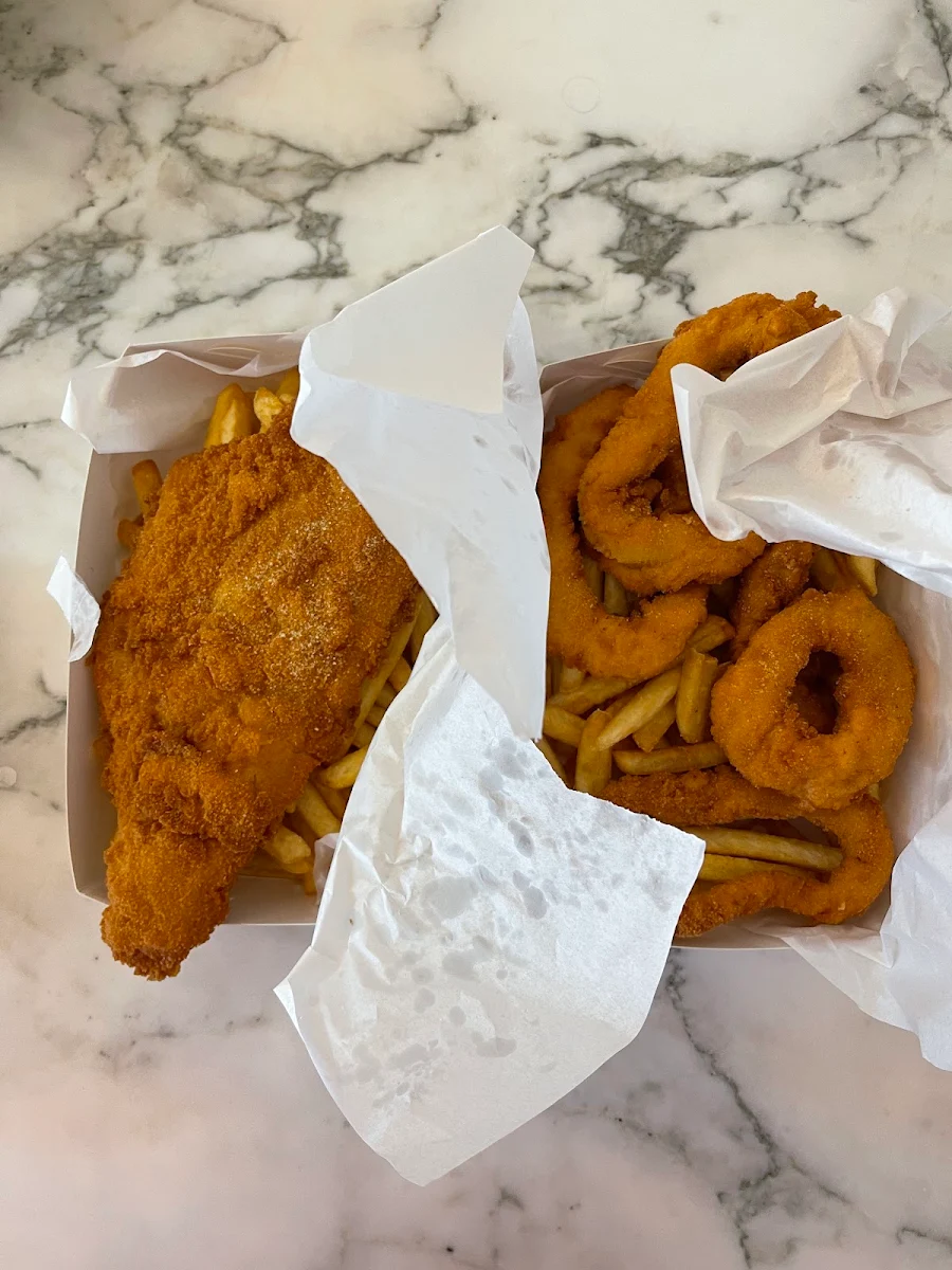 Highlights, Macleay Island Takeaway