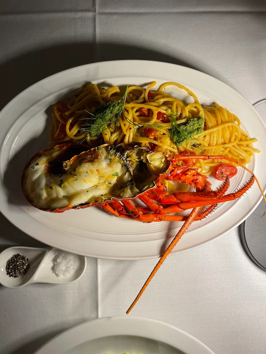 Highlights, Antica Dining