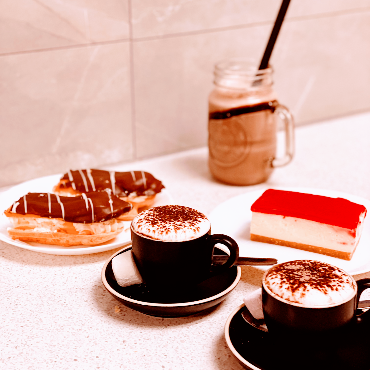Highlights, Q3 Coffee Lounge