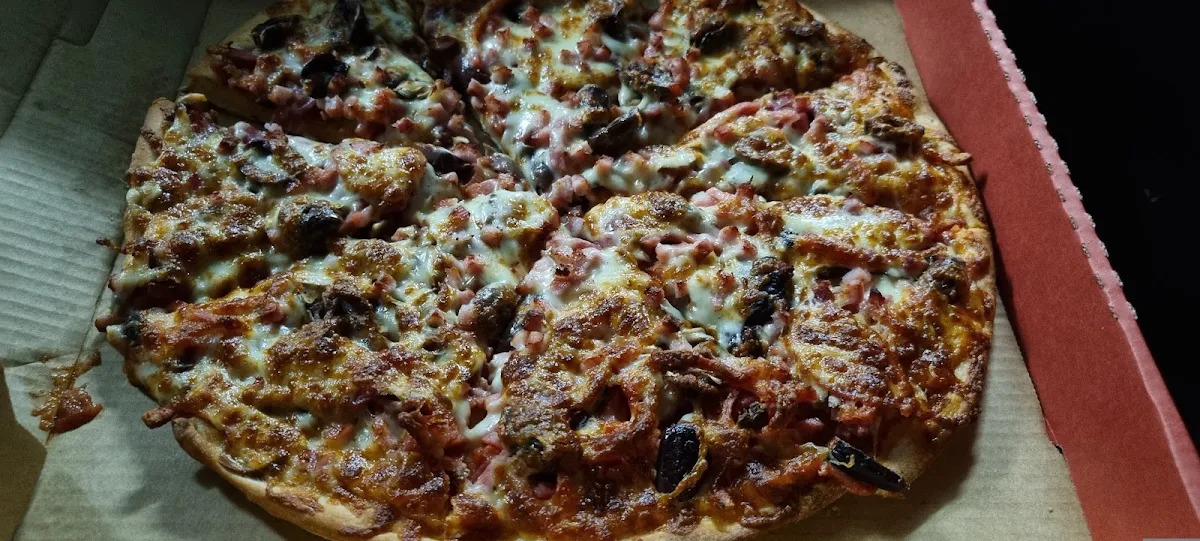 Highlights, Miro's Pizza Bar