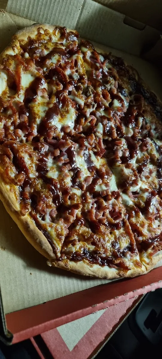 Highlights, Miro's Pizza Bar