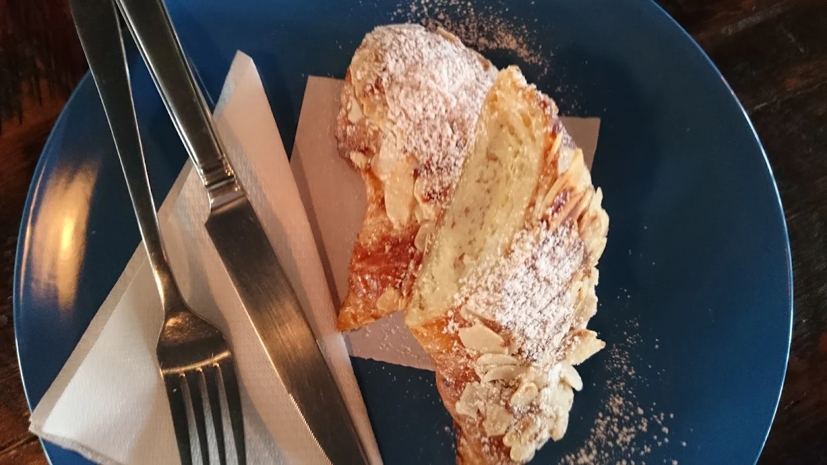 Almond Croissant