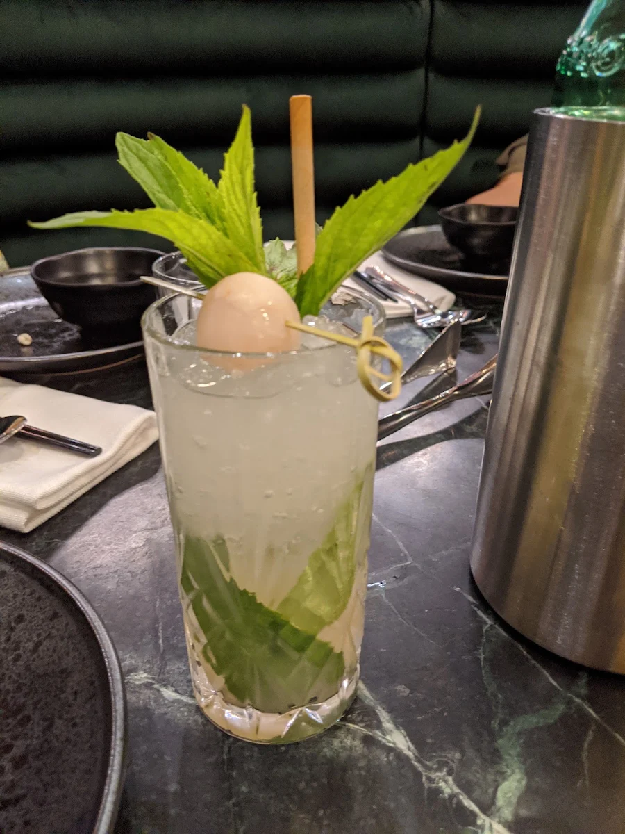 Virgin Lychee Mojito