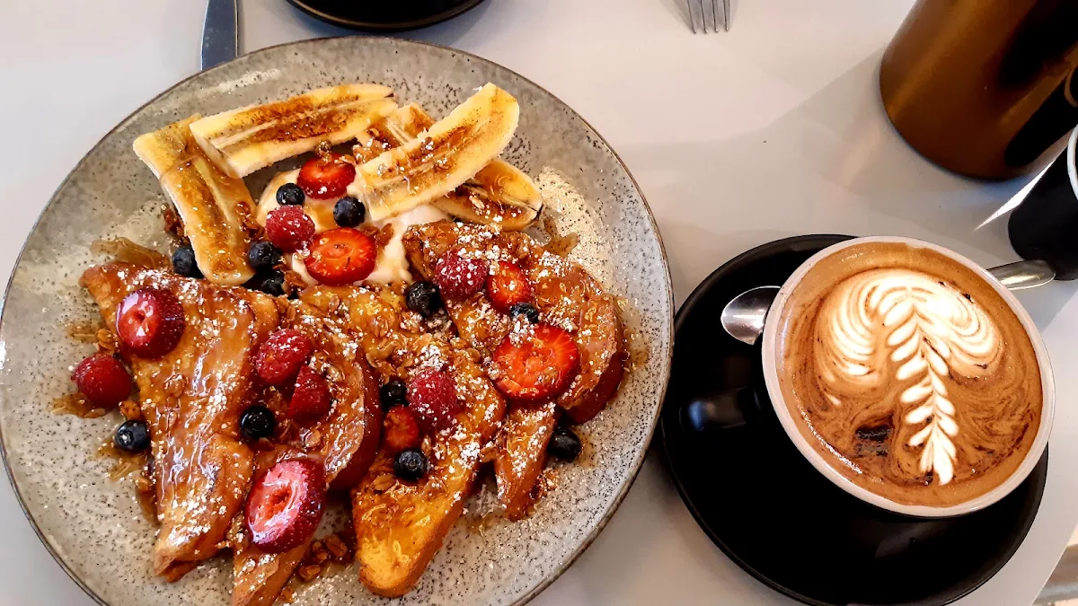 French Toast and a Mocca