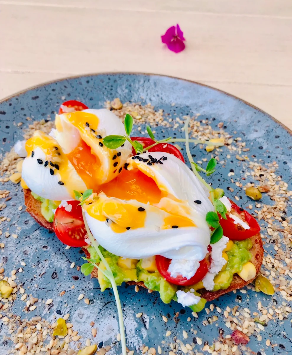 Smashed Avo, Garden Terrace Cafe