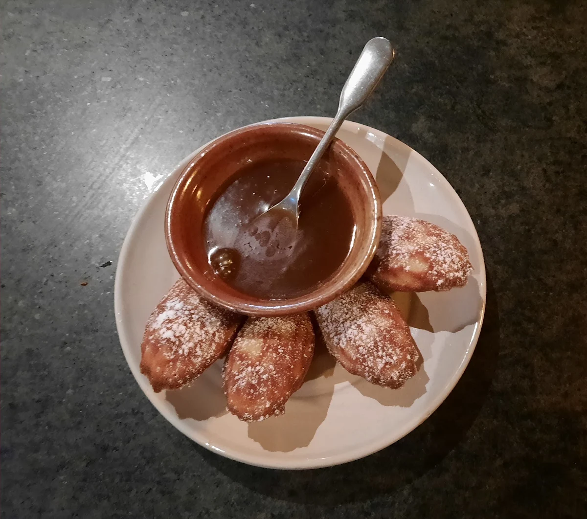 Madeleines, arkhé