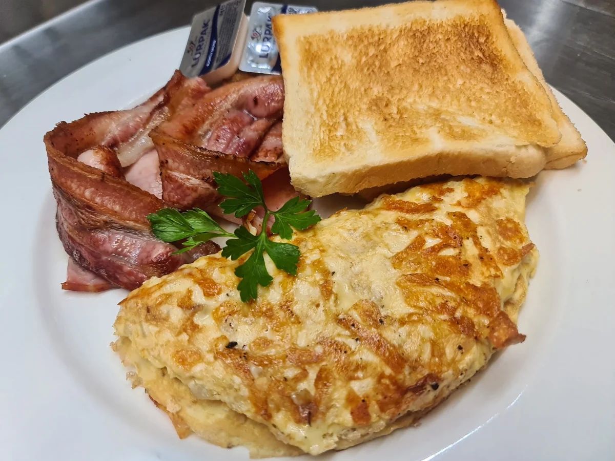 Highlights, Urban Iron Cafe & Takeaway