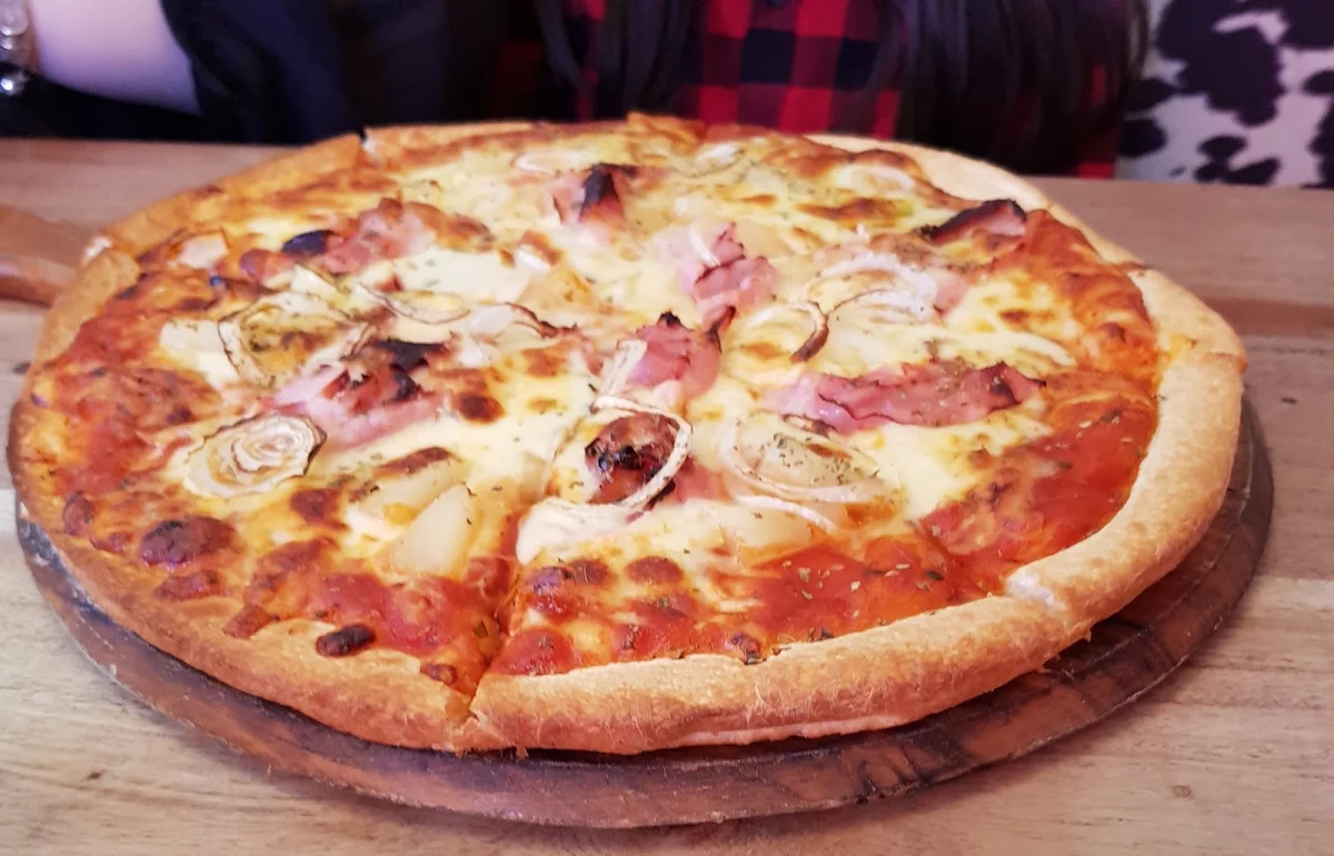 Ham & Pineapple Pizza