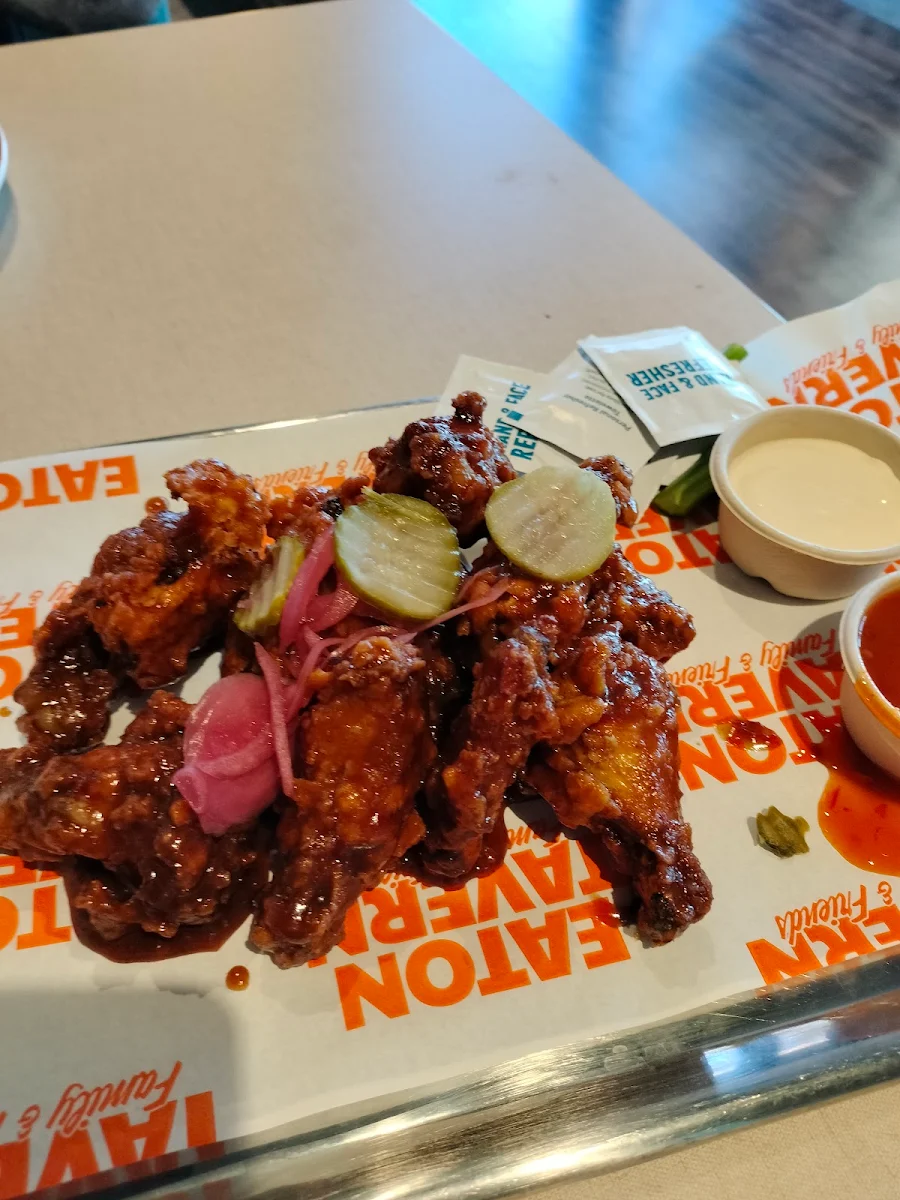 Caroline Wings, Eaton Tavern