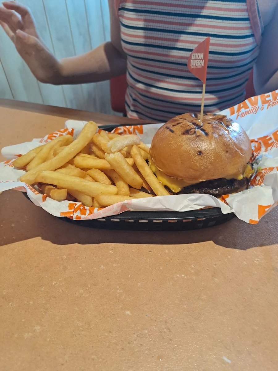 Cheseburger, Eaton Tavern
