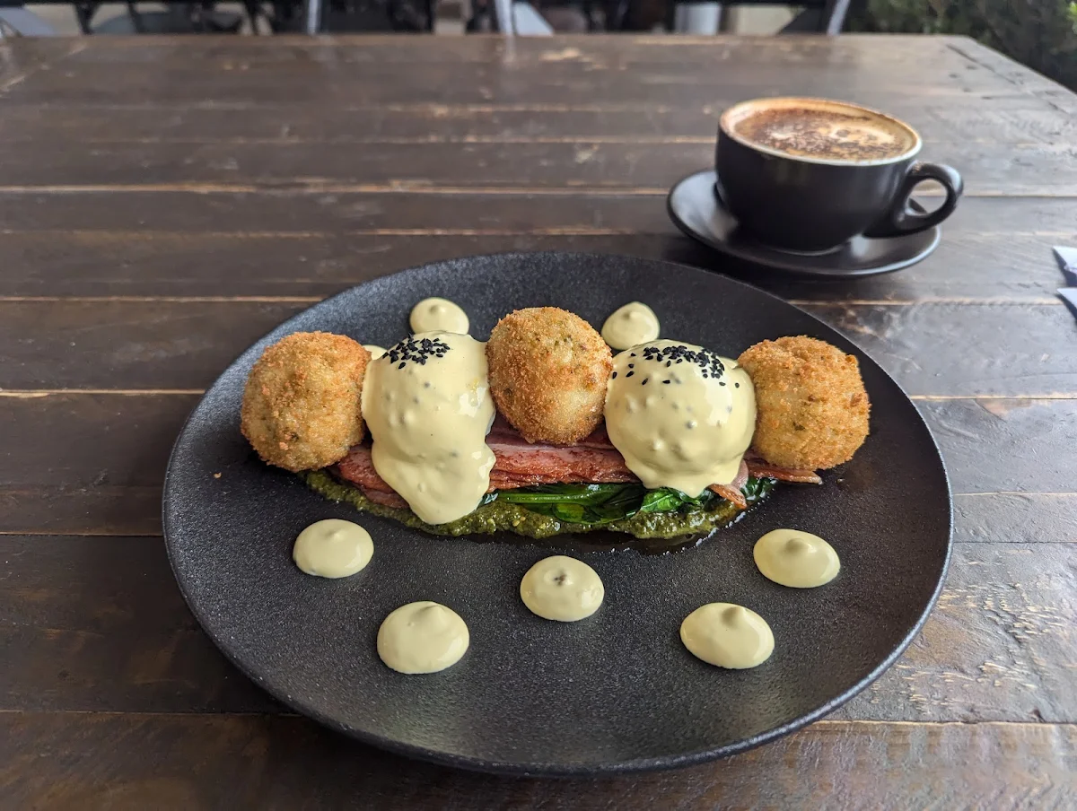 Arancini Benedict, Carlo's Wagga Wagga