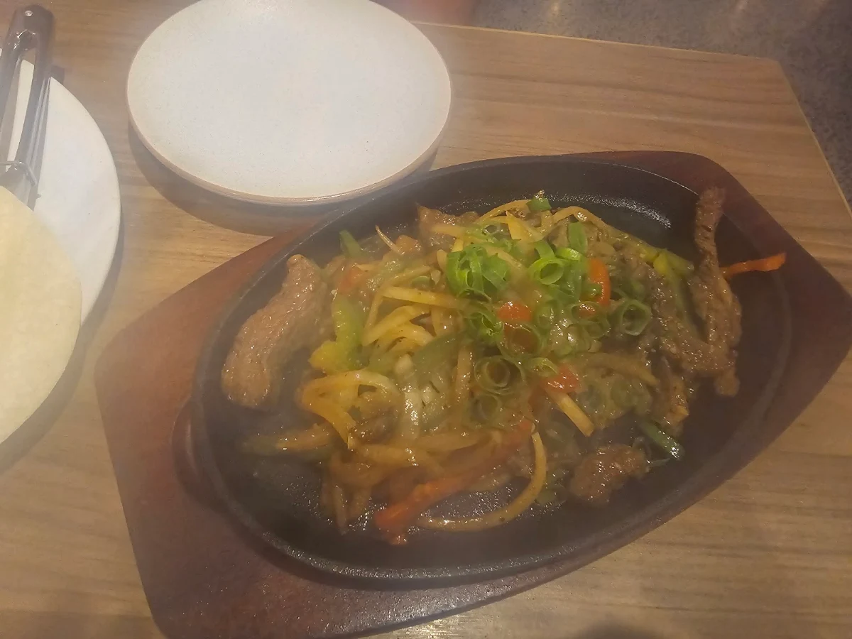 Sizzling Fajitas, Pepe's Mexican Restaurant at Bayside