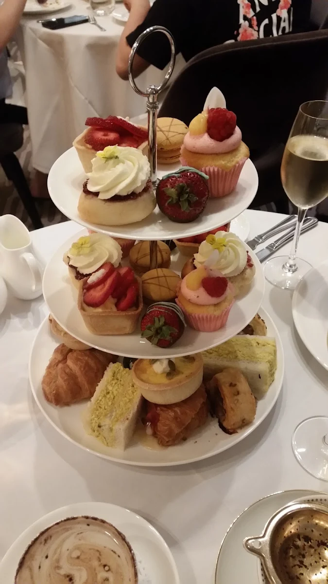Highlights, Mayflower Restaurant
