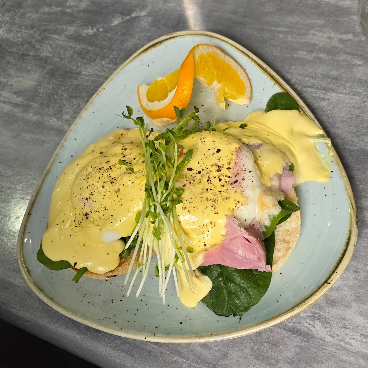 Eggs Benedict, Cupz N' Crepes