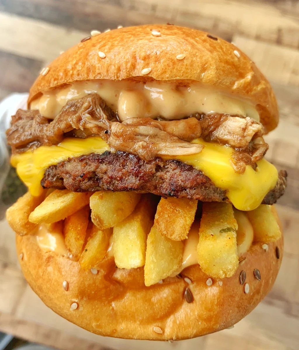 Highlights, Burgur Pakenham