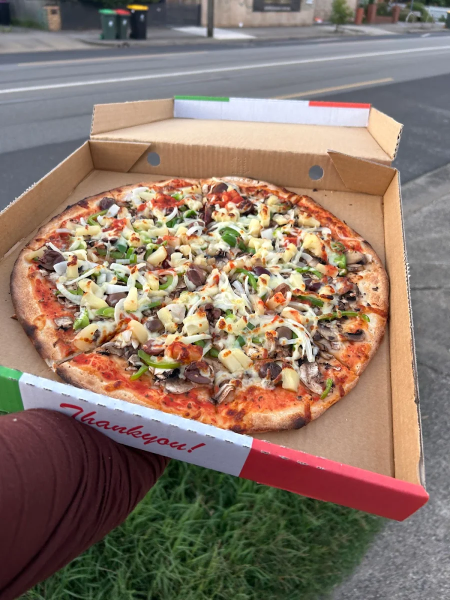 Large Pizzas, Union Square Pizza - Italian Pizza and Pasta Restaurant