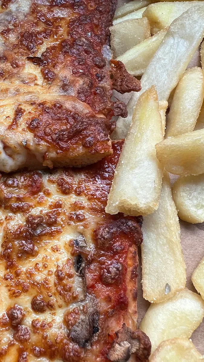 Chicken Parmigiana & Chips