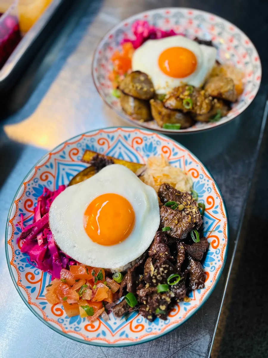 Highlights, Enelssie Cafe CBD
