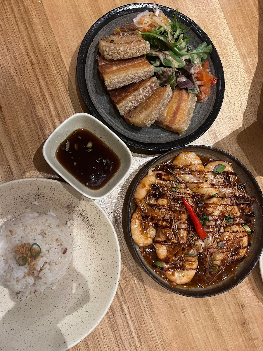 Highlights, Enelssie Cafe CBD