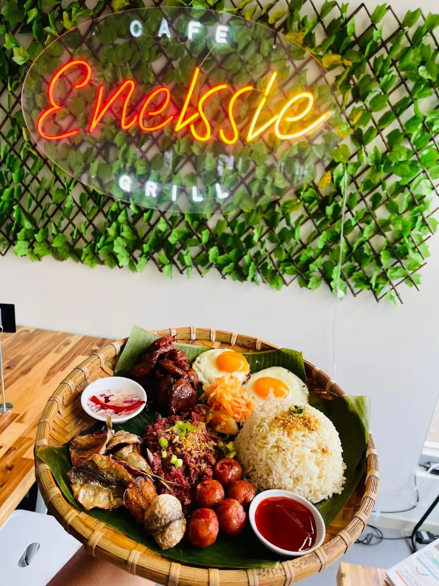 Highlights, Enelssie Cafe CBD