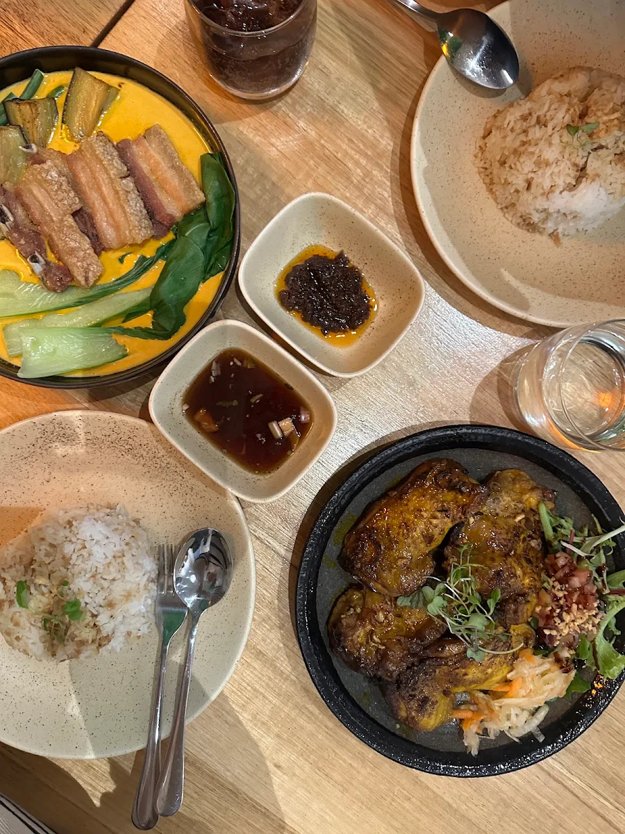 Highlights, Enelssie Cafe CBD