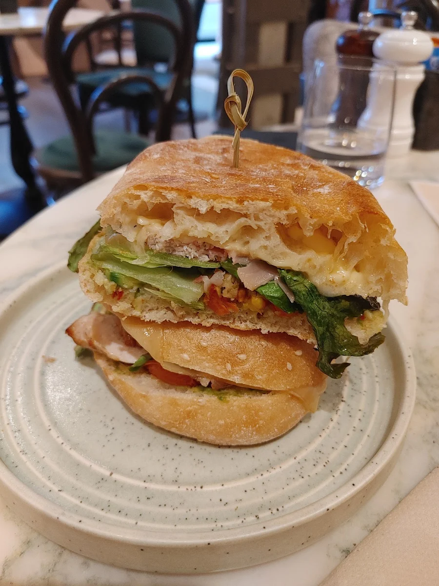 Club Sandwich, Henry's Bread & Wine