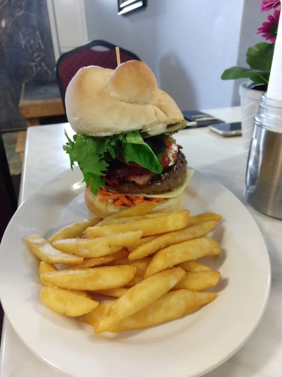 Aussie Burger and Chips