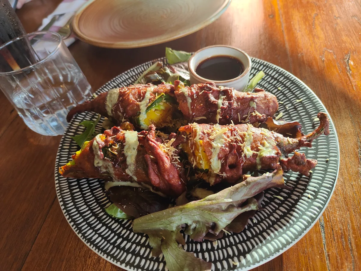 Devil Poppers, Jashn Courtyard / Whiskey Library