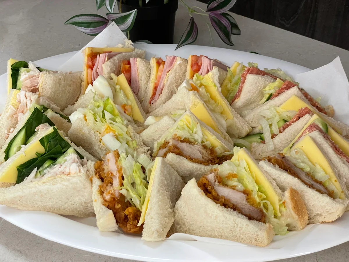 Highlights, Come and Get It Cafe