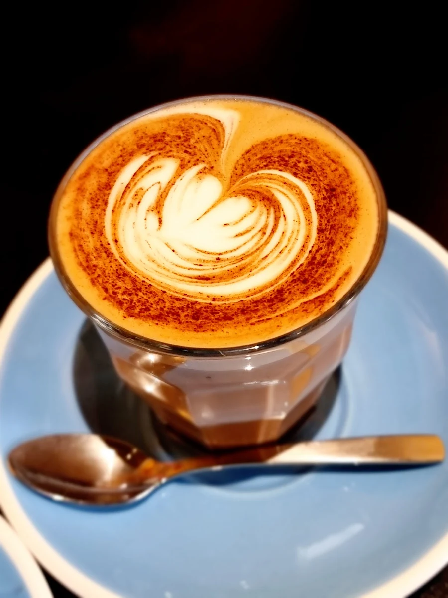 Flat White, Sunbrew Cafe
