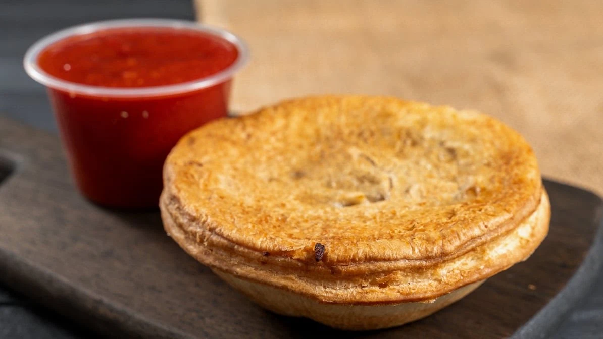 Highlights, Syds pies British food and highland fling products