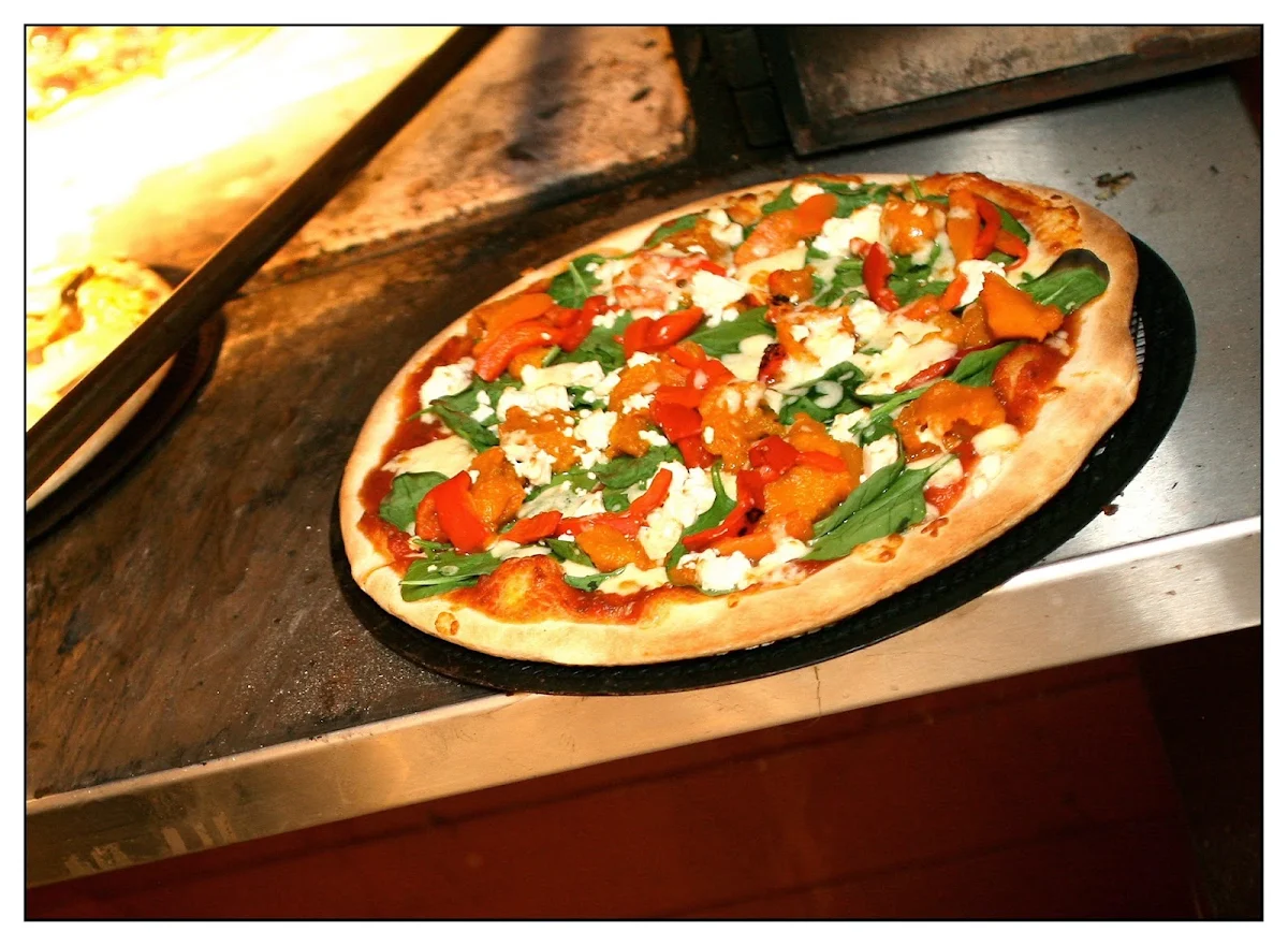 Highlights, Pizza Café